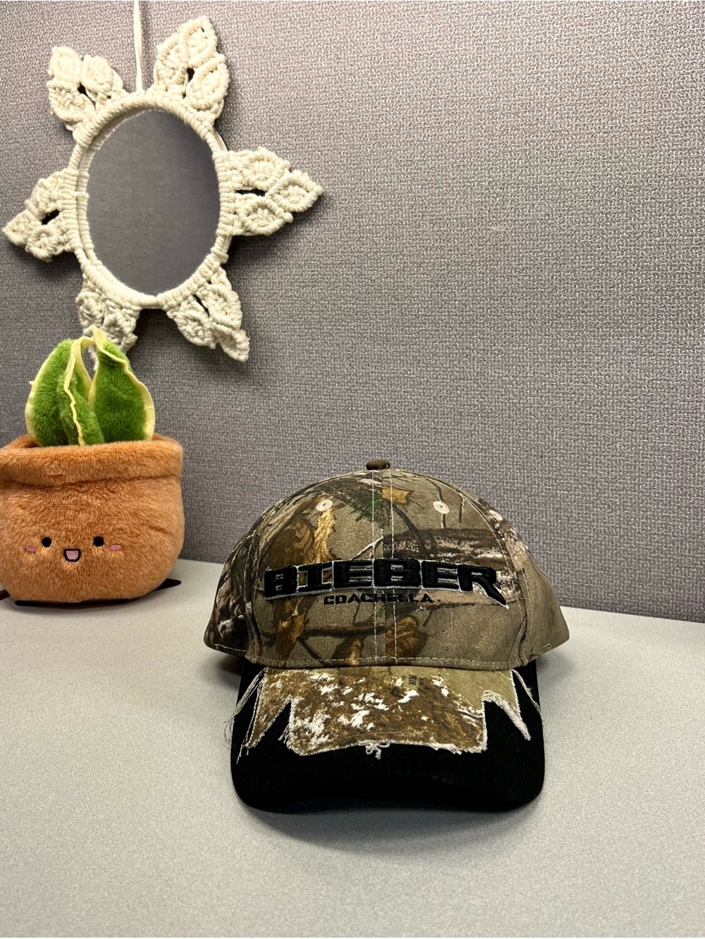 Limited Edition Justin Bieber “BIEBER COACHELLA” Camo Baseball Hat 2026 - Picture 2 of 7